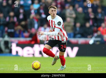 Sunderland am Samstag, den 6. Januar 2024. Sunderlands Dan Neil beim Spiel der dritten Runde des FA Cup zwischen Sunderland und Newcastle United im Stadium of Light, Sunderland am Samstag, den 6. Januar 2024. (Foto: Michael Driver | MI News) Credit: MI News & Sport /Alamy Live News Stockfoto