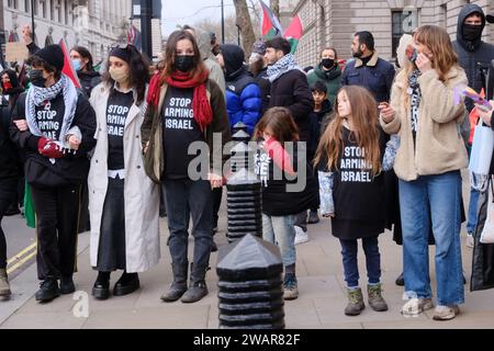 Westminster, London, Großbritannien. Januar 2024. Gaza, Waffenstillstand jetzt Protest der Schwestern Uncut und anderer Gruppen in Westminster, London. Quelle: Matthew Chattle/Alamy Live News Stockfoto