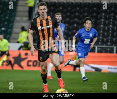 RUMPF, GROSSBRITANNIEN. Januar 2024. Emirates FA Cup: Hull City AFC gegen Birmingham City FC. Greg Docherty aus Hull City am Ball. Paul Whitehurst/Alamy Live News Stockfoto