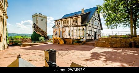 Zweiter Hof der Wartburg mit Palas, Gadem und Südturm in Eisenach, Thüringen Stockfoto