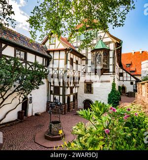 Bailiwick mit Margarethengang im ersten Hof der Wartburg in Eisenach, Thüringen Stockfoto