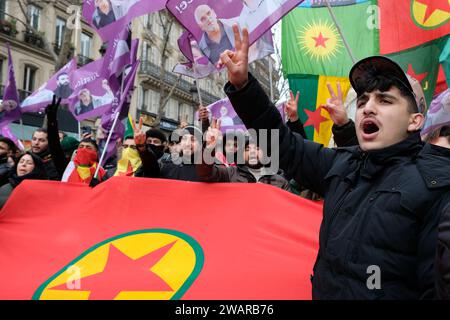 Les Kurdes manifestent et demandent encore à l''état francaais la Justice et la vérité sur les Assassinats des militanten Kurdes à Paris en 2013 et 2023 Stockfoto