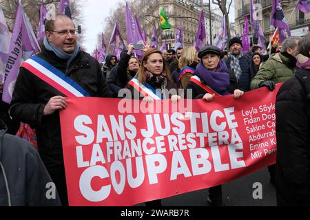 Les Kurdes manifestent et demandent encore à l''état francaais la Justice et la vérité sur les Assassinats des militanten Kurdes à Paris en 2013 et 2023 Stockfoto