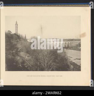 Blick auf die High Bridge und die Washington Bridge über den Harlem in New York, Anonym, um 1883 - in oder vor 1893 photomechanischer Druck New York (Stadt) Papier Kollotypbrücke in der Stadt über Fluss, Kanal, etc Washington Bridge. Hohe Brücke Stockfoto