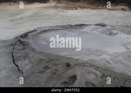 Schlammige Vulkane in Buzau, Rumänien Stockfoto