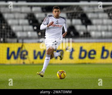 Swansea, Großbritannien. Januar 2024. Nathan Wood vom Swansea City Emirates FA Cup, Spiel der 3. Runde, Swansea City gegen Morecambe im Stadion Swansea.com in Swansea, Wales am Samstag, den 6. Januar 2024. Dieses Bild darf nur für redaktionelle Zwecke verwendet werden. Nur redaktionelle Verwendung, Bild nach Credit: Andrew Orchard Sportfotografie/Alamy Live News Stockfoto