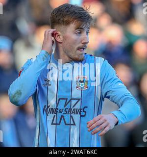 Coventry, Großbritannien. Januar 2024. Josh Eccles #28 von Coventry City während des Emirates FA Cup Third Round Match Coventry City gegen Oxford United in der Coventry Building Society Arena, Coventry, Großbritannien, 6. Januar 2024 (Foto: Craig Anthony/News Images) in Coventry, Großbritannien am 2024. (Foto: Craig Anthony/News Images/SIPA USA) Credit: SIPA USA/Alamy Live News Stockfoto