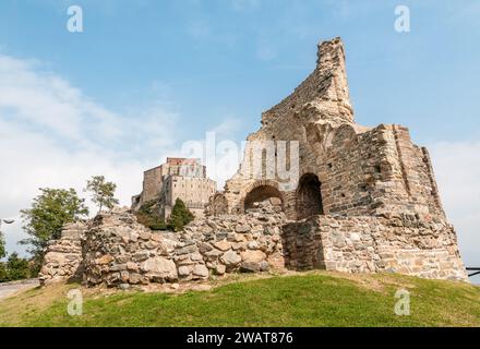 Blick auf die Sacra San Michele oder St. Die Abtei Michael ist ein religiöser Komplex auf dem Berg Pirchiriano in der Provinz Turin, Piemont, Italien Stockfoto