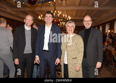 Bernhard Stiedl DGB Vorsitzender Bayern Florian von Brunn SPD MDL Maria Noichl SPD Europa Parlament Abgeordnete Markus Rinderspacher SPD MDL München 06.01.2024 Hofbräukeller SPD Dreikoenigstreff München *** Bernhard Stiedl DGB Vorsitzender Bayern Florian von Brunn SPD MDL Maria Noichl SPD Mitglied des Europäischen Parlaments Markus Rinderspacher SPD MDL München 06 01 2024 Hofbräukeller SPD Dreikoenigstreff München Stockfoto