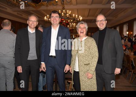 Bernhard Stiedl DGB Vorsitzender Bayern Florian von Brunn SPD MDL Maria Noichl SPD Europa Parlament Abgeordnete Markus Rinderspacher SPD MDL München 06.01.2024 Hofbräukeller SPD Dreikoenigstreff München *** Bernhard Stiedl DGB Vorsitzender Bayern Florian von Brunn SPD MDL Maria Noichl SPD Mitglied des Europäischen Parlaments Markus Rinderspacher SPD MDL München 06 01 2024 Hofbräukeller SPD Dreikoenigstreff München Stockfoto