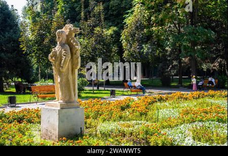 Statue im Panfilov Park, Stadtpark in Bischkek, Kirgisistan Stockfoto