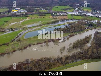 Luftbild, Ruhrhochwasser, Weihnachtshochwasser 2023, Fluss Ruhr tritt nach starken Regenfällen über die Ufer, Überschwemmungsgebiet Ruhraue Obergraben, Wetter, Ruhrgebiet, Nordrhein-Westfalen, Deutschland ACHTUNGxMINDESTHONORARx60xEURO *** Luftbild, Ruhrflut, Weihnachtsflut 2023, Ruhrgebiet nach Starkregen überschwemmt sein Ufer, Hochwassergebiet Ruhraue Obergraben, Wetter, Ruhrgebiet, Nordrhein-Westfalen, Deutschland ATTENTIONxMINDESTHONORARx60xEURO Stockfoto