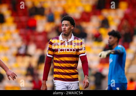 The University of Bradford Stadium, Bradford, England - 6. Januar 2024 Jonathan Tomkinson (31) aus Bradford City - während des Spiels Bradford City gegen Crawley Town, Sky Bet League Two, 2023/24, The University of Bradford Stadium, Bradford, England - 6. Januar 2024 Credit: Mathew Marsden/WhiteRosePhotos/Alamy Live News Stockfoto