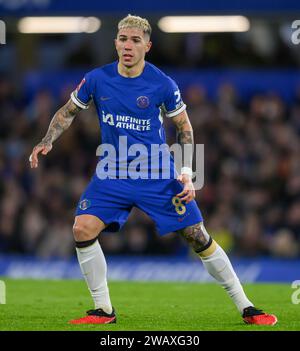 London, Großbritannien. Januar 2024 - Chelsea gegen Preston North End - FA Cup Runde 3 - Stamford Bridge. Chelsea's Enzo Fernandez in Aktion. Bildnachweis: Mark Pain / Alamy Live News Stockfoto