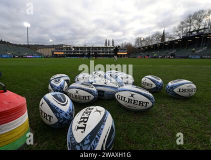 Bath, Somerset, Großbritannien. 7. Januar 2024, The Recreation Ground, Bath, Somerset, England; Gallagher Premiership Rugby, Bath versus Gloucester; Trainingsausrüstung auf dem Platz im Rec vor dem Start Credit: Action Plus Sports Images/Alamy Live News Stockfoto