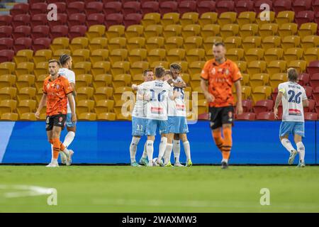 Brisbane, Australien. Januar 2024. Die Spieler des Sydney FC feiern ihr erstes Tor bei einem Spiel der Isuzu Ute A League. Stockfoto