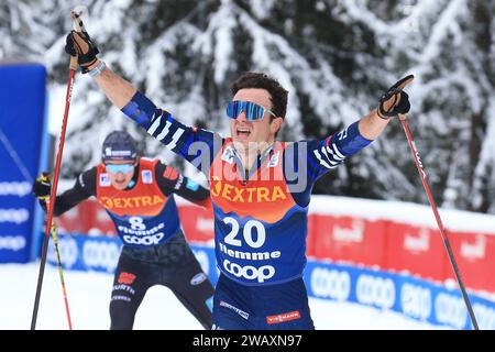 Cermis, Italien. Januar 2024. © Pierre Teyssot/MAXPPP; Skilanglauf-Weltmeisterschaft in Cermis, Italien am 7. Januar 2024. Val Di Fiemme Cermis Endbesteigung der Tour de Ski, Frankreichs Jules Lapierre vor Moch Friedrich GER © Pierre Teyssot/Maxppp Credit: MAXPPP/Alamy Live News Stockfoto