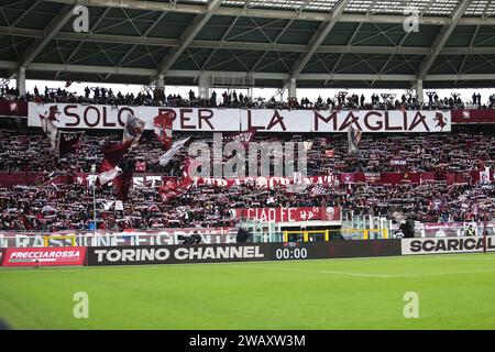 Turin, Italien. Januar 2024. Torino FC Fans während der italienischen Serie A, Fußballspiel zwischen Juventus FC und AS Roma am 30. Dezember 2023 im Allianz Stadion in Turin. Foto Nderim Kaceli Credit: Unabhängige Fotoagentur/Alamy Live News Stockfoto