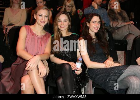 Julie Engelbrecht, Mina Tander und Julia Malik ESCADA SPORT Escada SPORT Show während der Mercedes-Benz Fashion Week in Berlin - 18.01.2012 Copyright: XJamesxColdreyx Stockfoto