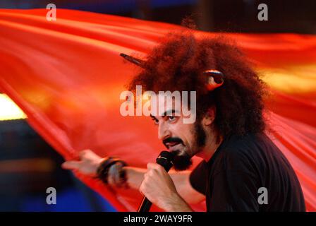 Verona Italien 05 09 2006 : Caparezza, italienischer Sänger, während der musikalischen Fernsehsendung Festivalbar 2006 Stockfoto