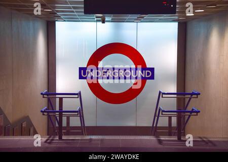 London, Großbritannien. Januar 2024. Eintritt an der U-Bahnstation King's Cross, während die RMT union ihren jüngsten Streik aussetzt. Quelle: Vuk Valcic/Alamy Live News Stockfoto