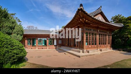Beak Inje House, ein traditionelles koreanisches Haus einer wohlhabenden Familie, Bukchon Village, Seoul, Südkorea Stockfoto
