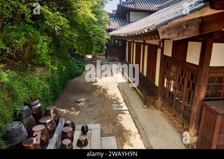 Die Rückseite des Beak Inje House, ein traditionelles koreanisches Haus einer wohlhabenden Familie, Bukchon Village, Seoul, Südkorea Stockfoto