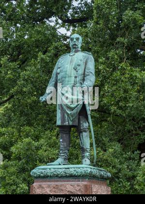 Bronzestatue von Otto von Bismarck im Hiroshimapark Kiel, Schleswig-Holstein. Stockfoto