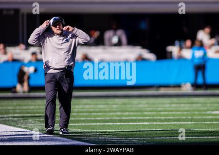 Charlotte, NC, USA. Januar 2024. Carolina Panthers Interim Head Coach Chris Tabor im NFL Matchup gegen die Tampa Bay Buccaneers in Charlotte, NC. (Scott Kinser/Cal Sport Media). Quelle: csm/Alamy Live News Stockfoto