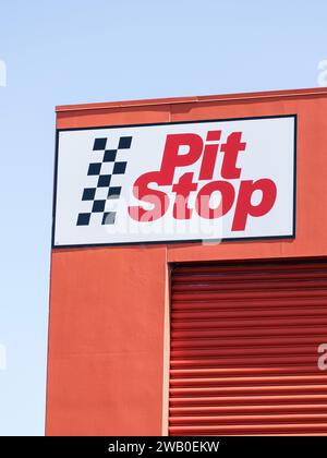 Pit Stop Automechaniker in Henderson. Auckland, Neuseeland - 27. Januar 2020 Stockfoto