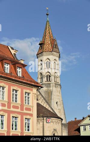 St. Johanniskirche, Johanneskirche, mit Glockenturm Johannisturm, spätromanisch, erbaut zwischen 1210 und 1230, Schwäbisch Gmuend Stockfoto