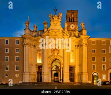 Fassade der Basilika di Santa Croce in Gerusalemme, Rom, Italien, Stockfoto