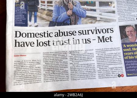 "Überlebende von häuslichem Missbrauch haben das Vertrauen in uns verloren - Met" Guardian-Zeitung Schlagzeile Metropolitan Police artikel 28 Dezember 2023 London England Großbritannien Stockfoto