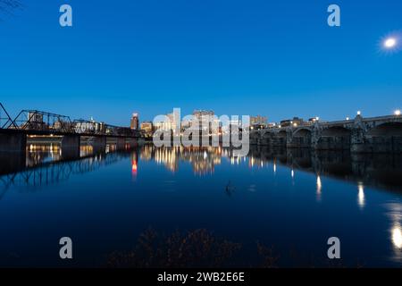 Die Skyline Der Nacht Von Harrisburg Pennsylvania Stockfoto