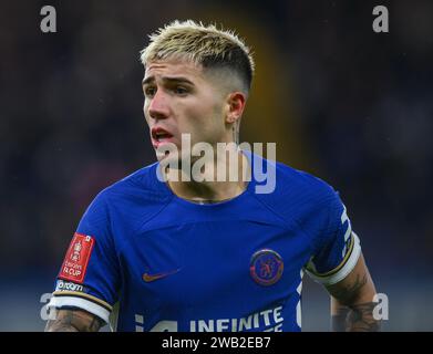 London, Großbritannien. Januar 2024 - Chelsea gegen Preston North End - FA Cup Runde 3 - Stamford Bridge. Chelsea's Enzo Fernandez in Aktion. Bildnachweis: Mark Pain / Alamy Live News Stockfoto