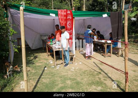 Chattogram, Bangladesch Fotos einiger Wahllokale bei den Parlamentswahlen am 7. Januar 2024 in Bangladesch. Stockfoto