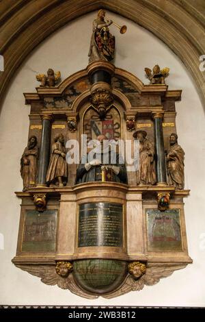 UK, England, Oxfordshire, Oxford, Merton College Chapel, Wissenschaftler und ehemaliger Direktor Henry Savile Memorial Stockfoto