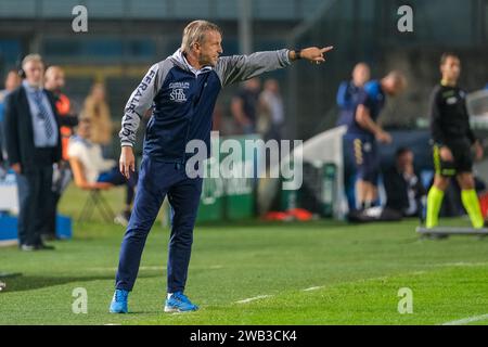 Stefano Vecchi Cheftrainer von Feralpisal˜ während des italienischen Fußballspiels der Serie B zwischen Brescia Calcio und Feralpisal˜ bei Mario Rigamont Stockfoto