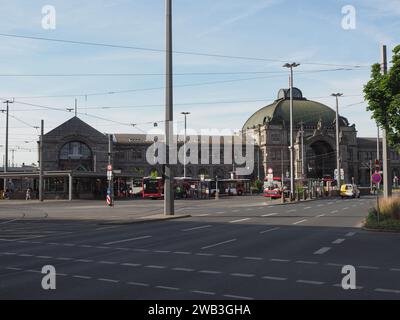 NÜRNBERG, DEUTSCHLAND - CA. JUNI 2022: Nürnberg Hauptbahnhof Stockfoto