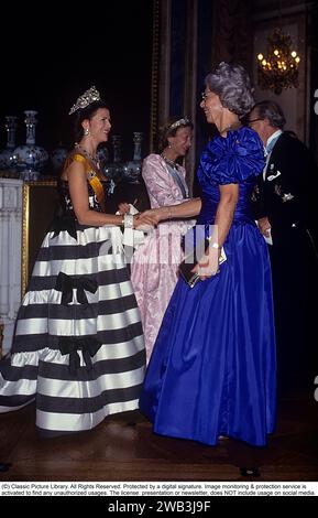 Königin Silvia von Schweden. Ehefrau des heutigen schwedischen Königs Carl XVI. Gustaf. Aufgenommen im oktober 1991 mit der Frau von Carl-Johan Bernadotte, Gunilla Bussler. Stockfoto