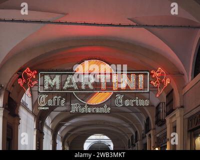 TURIN, ITALIEN - CA. OKTOBER 2022: Martini-Zeichen Stockfoto