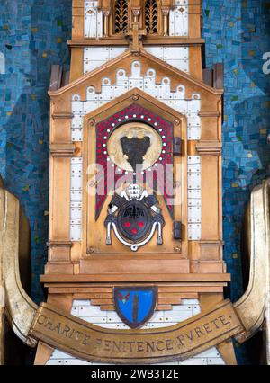 Ars sur Formans, Frankreich - 13. Oktober 2023: Relikt des unverdorbenen Herzens von Saint Jean Vianney, Priester von Ars. Stockfoto