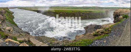 Panorama eines Gullfoss-Wasserfalls in Island, Europa Stockfoto