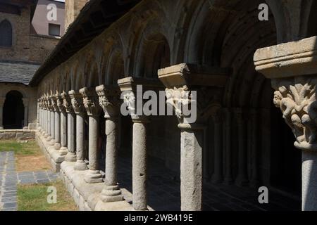 Hauptstädte des Kreuzgangs der Kathedrale Santa Maria, La Seu d’Urgell, Provinz Lleida, Katalonien, Spanien Stockfoto