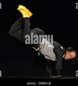 **DATEIFOTO** Katt Williams geht viral auf Club Shay Shay Interview. LAS VEGAS, NV - 25. Mai: Katt Williams 'Growth Spurt' Tour im Joint im Hard Rock Hotel am 25. Mai 2014 in Las Vegas, Nevada. RTNGDP/MediaPunch Stockfoto