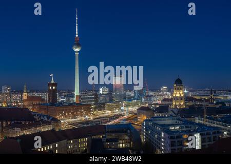 Abendstimmung am Molkenmarkt im Zentrum von Berlin Mitte. 08.01.2024, Berlin, DE - Panorama vom Zentrum Berlin Mitte., Berlin Berlin Deutschland, DEU Molkenmarkt *** Abendstimmung am Molkenmarkt im Zentrum von Berlin Mitte 08 01 2024, Berlin, DE Panorama vom Zentrum Berlin Mitte , Berlin Berlin Berlin Deutschland, DEU Molkenmarkt Stockfoto