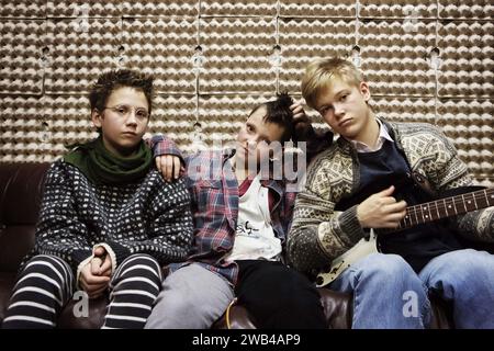 Wir sind die besten! VI Är Bäst! Jahr: 2013 Schweden Regisseur: Lukas Moodyssons Mira Barkhammar, Mira Grosin, Liv LeMoyne Stockfoto