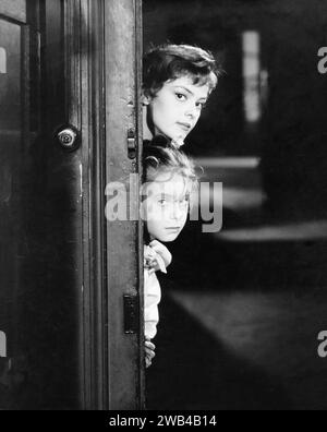 Les Collégiennes Jahr : 1957 Frankreich Regie : André Hunebelle Christine Carère, Sylvie Dorléac Stockfoto