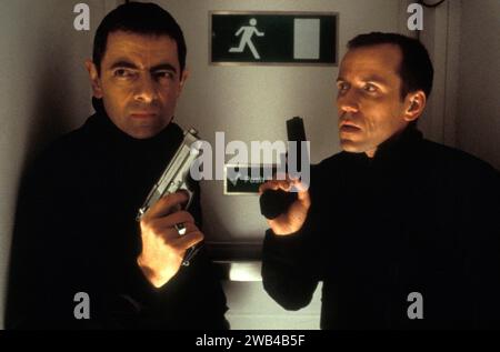 Johnny English Jahr : 2003 UK Regie : Peter Howitt Rowan Atkinson, Ben Miller Stockfoto