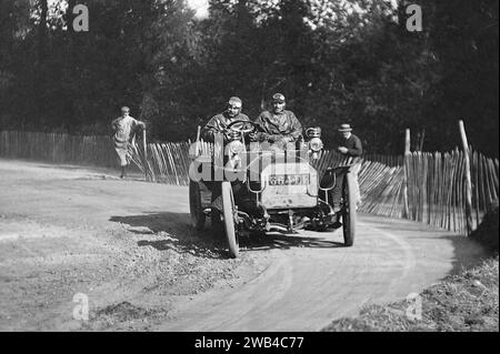 Erste Ausgabe des 24-Stunden-Sportwagenrennens von Le Mans (24 heures du Mans). 26. Und 27. Juni 1906. Foto von Jean de Biré Stockfoto